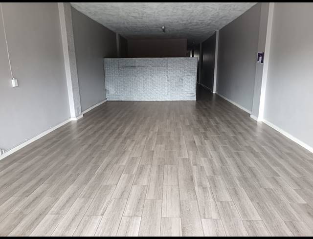 160M² WORKSHOP TO LET IN FLORIDA